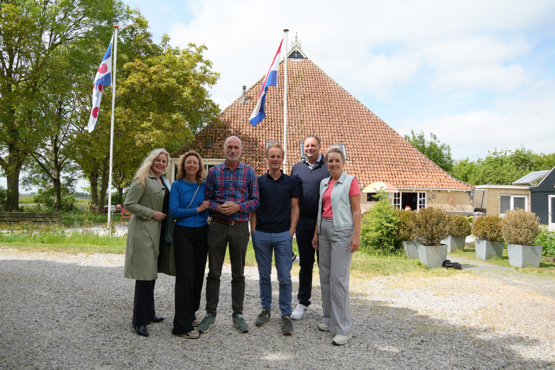 Nieuwe eigenaren Pean-buiten voelen zich welkom in Weidum