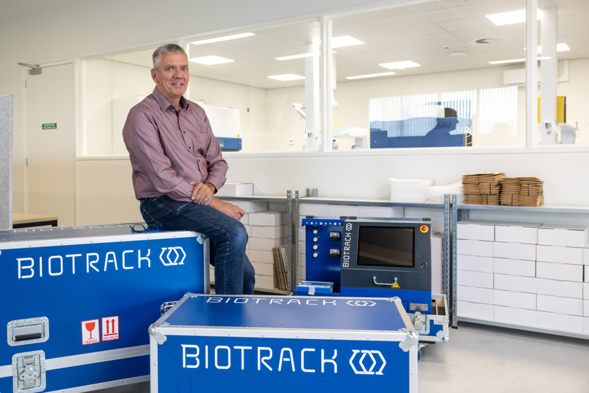 ‘Wij kijken niet alleen óf bacteriën er zijn, maar ook wat ze doen’